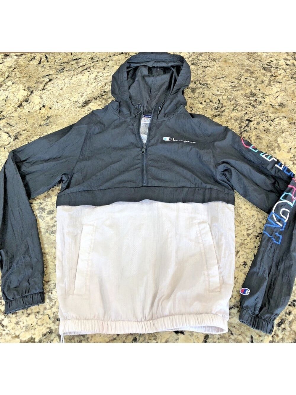 Size Small Champion Women’s Windbreaker Jacket Lightweight Packable 1/4 Zip VN